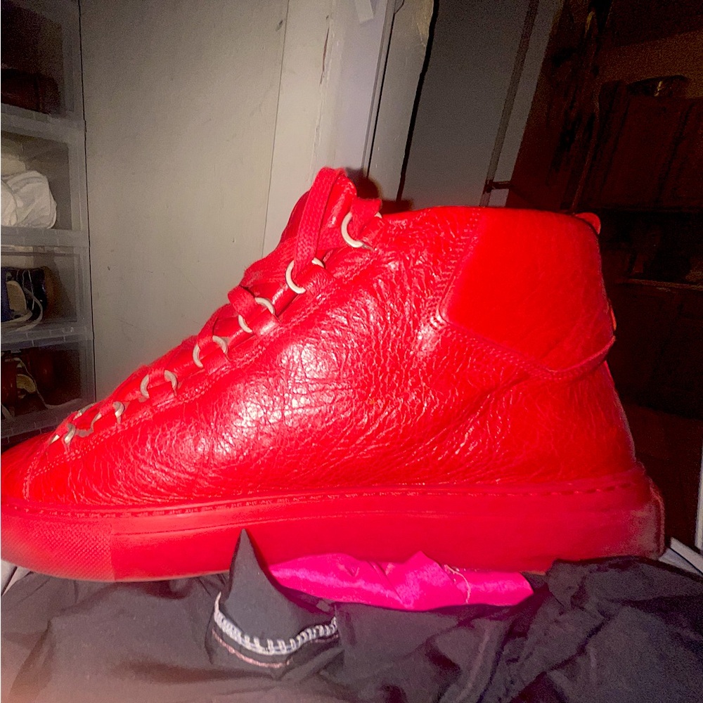 Men Balenciaga shoes sz 40